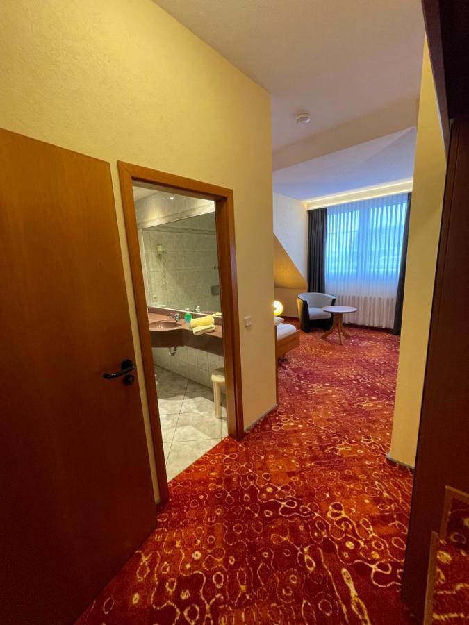 Hotel Restaurant Fischer Remscheid Eksteriør billede